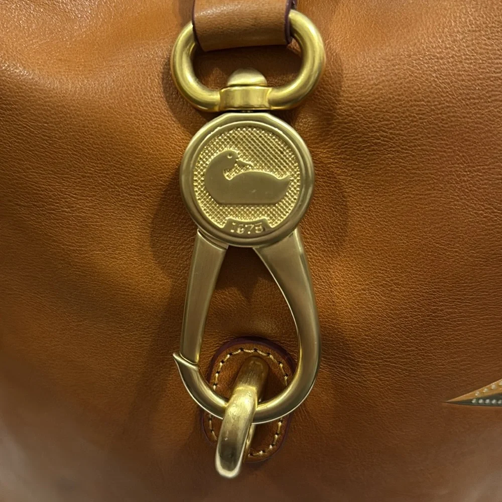 Dooney and Bourke Disney Passport Hobo Satchel - Rare find - Picture 3 of 11